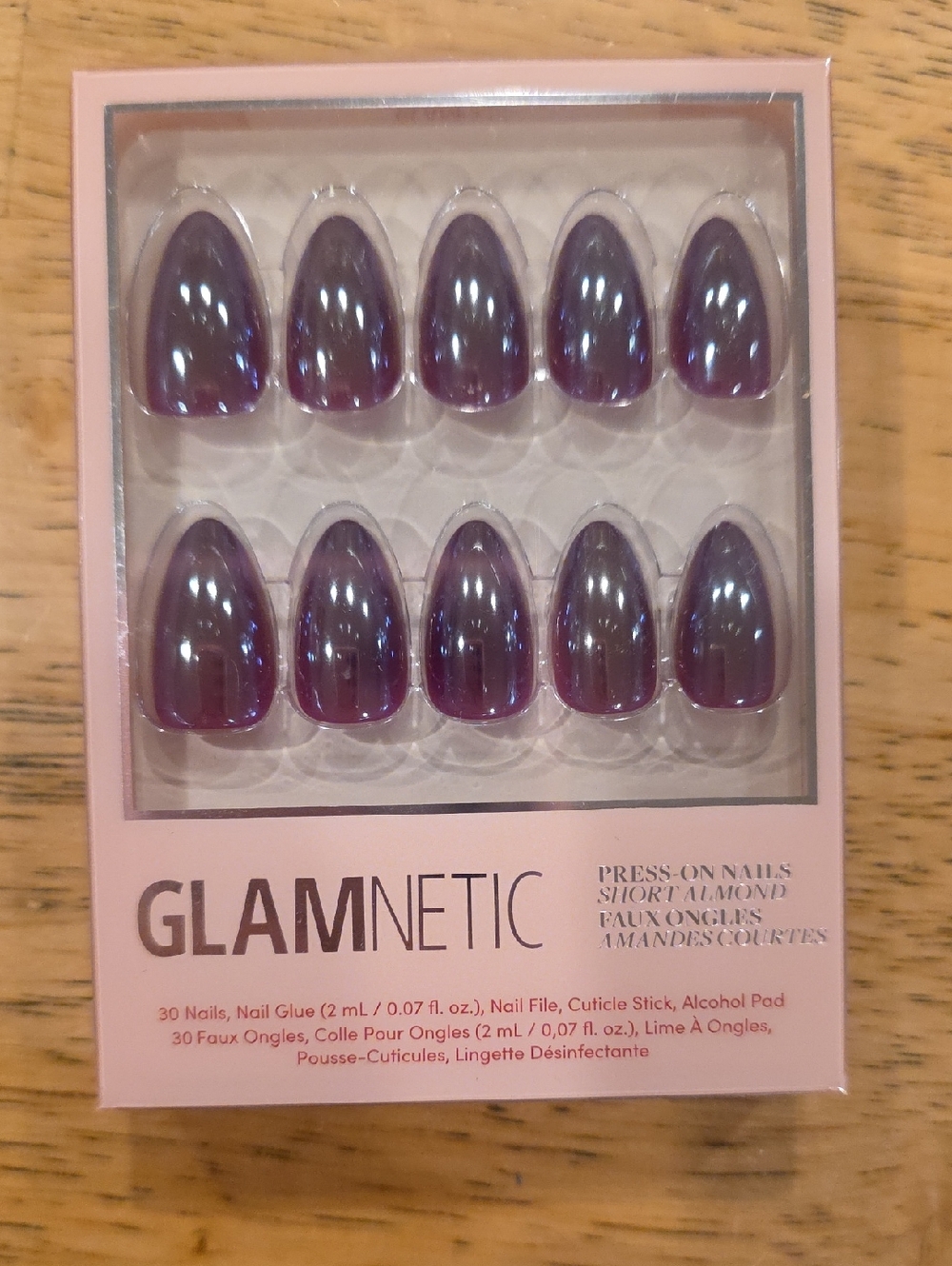 GLAMNETIC Press-On Almond Nails in Jam Drizzle